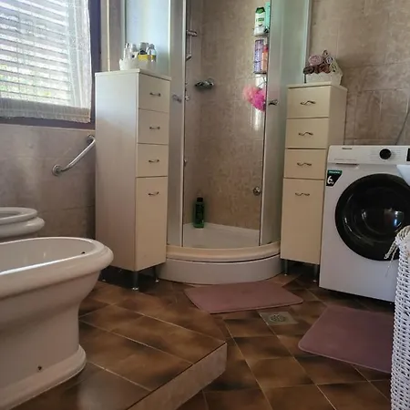 Apartament Lucky Star - 2 Bedroom, Sea View, Gated Yard, Free Parking, Bbq