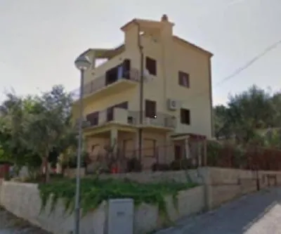 Lucky Star - 2 Bedroom, Sea View, Large Balcony, Free Parking, Bbq