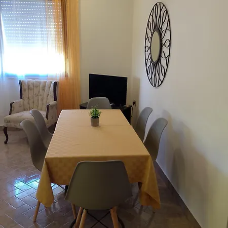 Apartment Lucky Star - 2 Bedroom, Sea View, Gated Yard, Free Parking, Bbq *