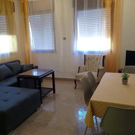 Lucky Star - 2 Bedroom, Sea View, Large Balcony, Free Parking, Bbq Apartamento